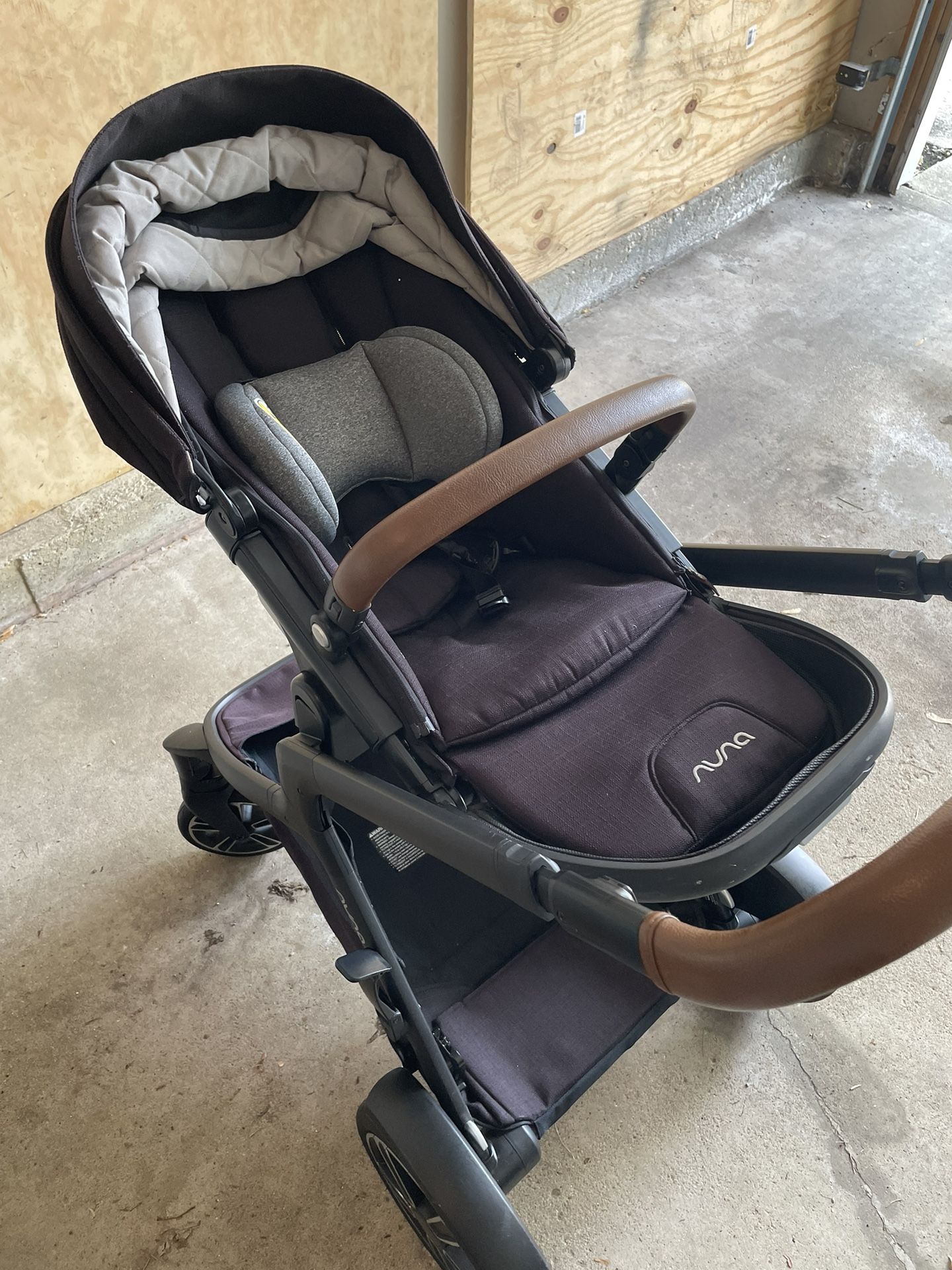 Nuna Demi Grow Stroller