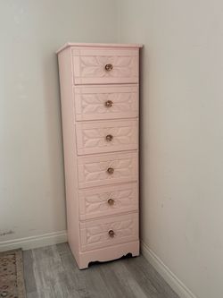 Pink 6-Drawer Dresser