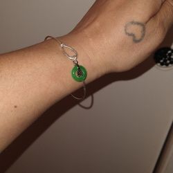 Bangle w/Jade charm $5