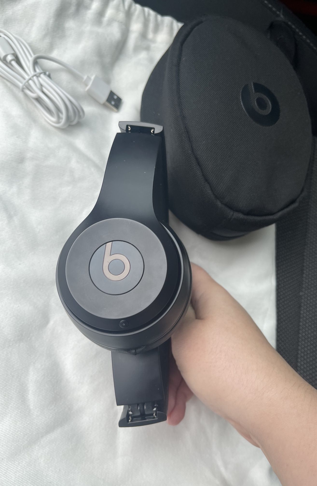 Beats Solo 4 Bluetooth Wireless On-Ear Headphones