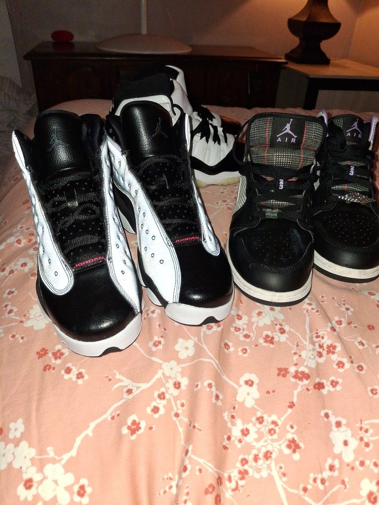 New 3 PAIR Of Jordans