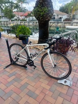 Trek Domane Al 3 Gen 3 Road Bike Size 52cm White