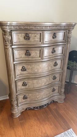 Ornate Silver/Taupe 5-Drawer Chest of Drawers – $255 OBO