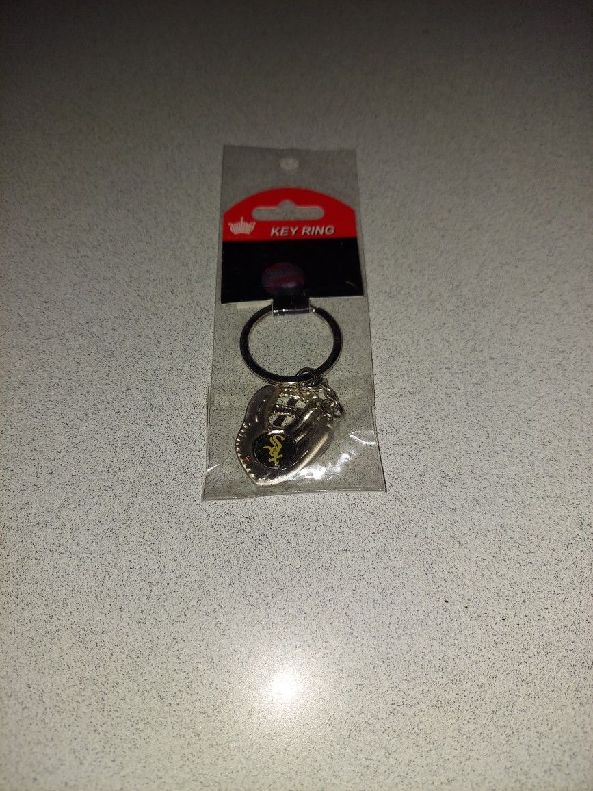 CHICAGO WHITE SOX MLB KEY RING NEW FACTORY SEALED 