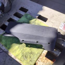 2020 Toyota Tacoma Right Knee Bag 