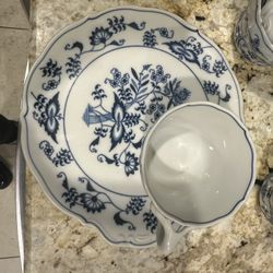 Vintage BLUE DANUBE Japan Set - Coffee/tea Cup, Dessert Plate