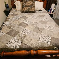 Full Size Bed, Dresser, And Nightstand 
