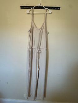 NEW Universal Thread Beige Jumpsuit – XL