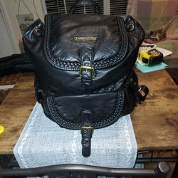 LEATHER BACKPACK/ CARRY BAG 