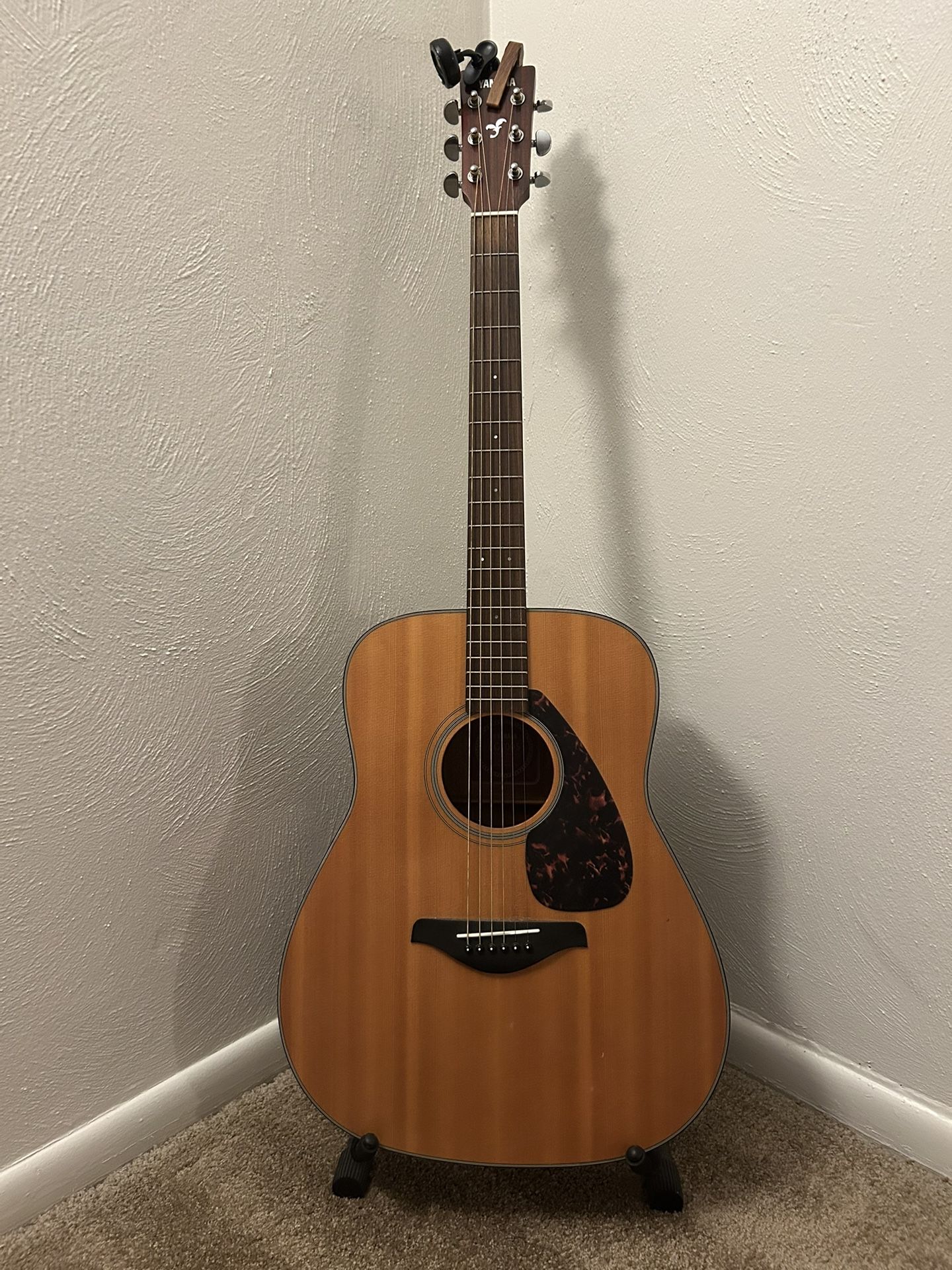 Yamaha Guitar 