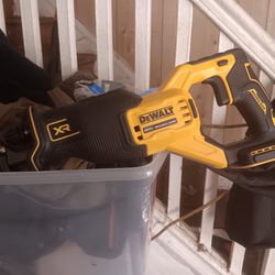  Dewalt 20v Brushless New