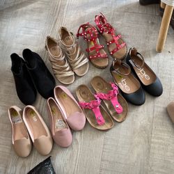 7 Pairs Girls Size 1. All For $40