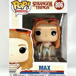 Funko Stranger Things Max Mall Outfit 806 Season 3 with pop protector