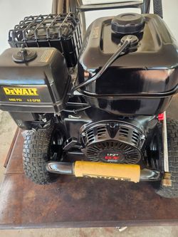 pressure washer Comercial Dewalt-Honda de 4400 PSI y 4.0 GPM