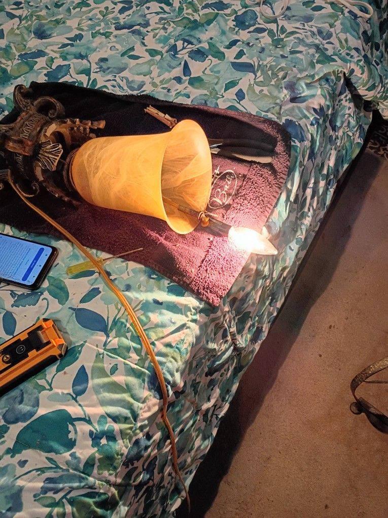 1920 Vintage Antique Workin Table Lamp