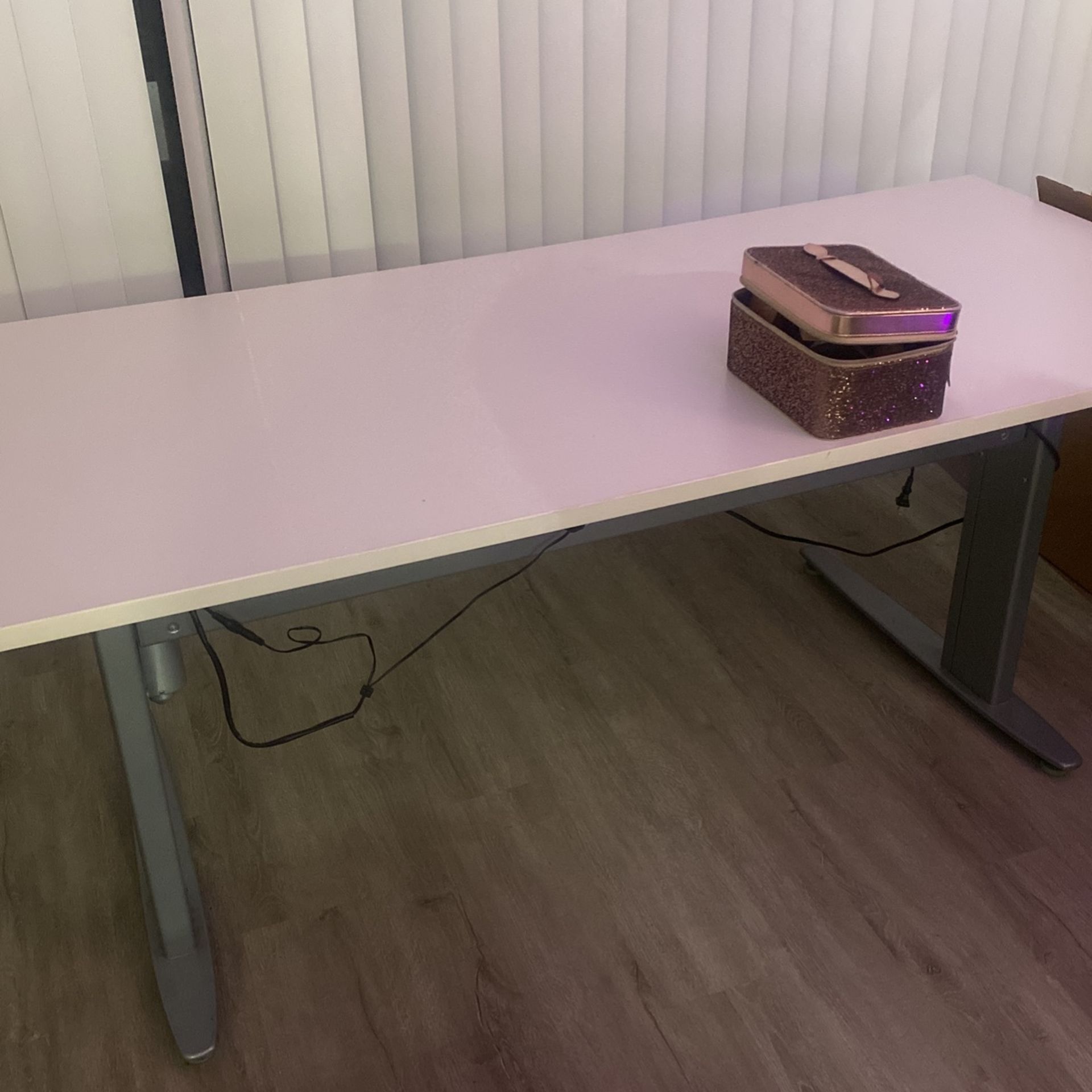 White Standing Desk for Sale in Foster City, CA OfferUp