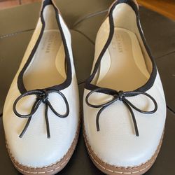 Cole Haan Cloudfeel All Day Ballet Flat Women's Size 9 B White Leather / Brown Accent & Black Bow
