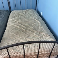 Kid Metal Bedframe 