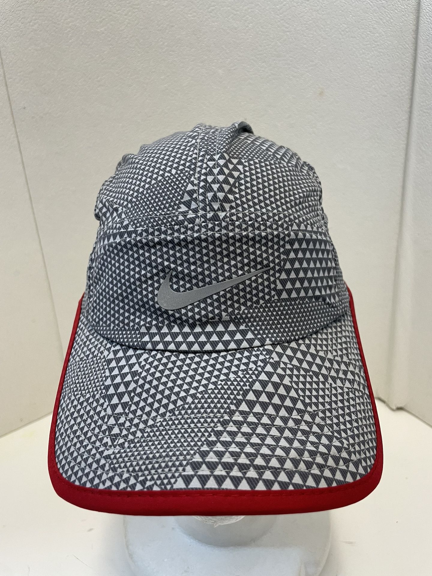 Nike AW84 StrapBack Hat Cap Gray Red Swoosh 5 Panel Lightweight Running Run