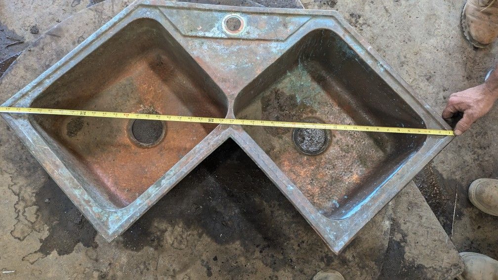 Copper Corner Double -Bowl Sink