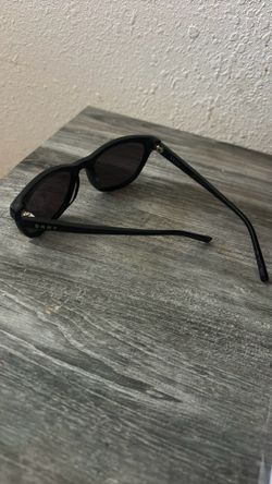 Dkny sunglases