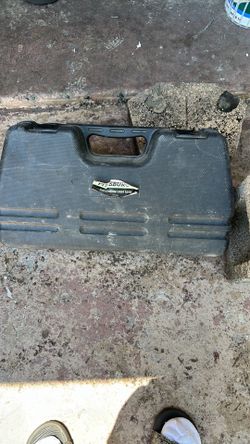 Self leveling laser