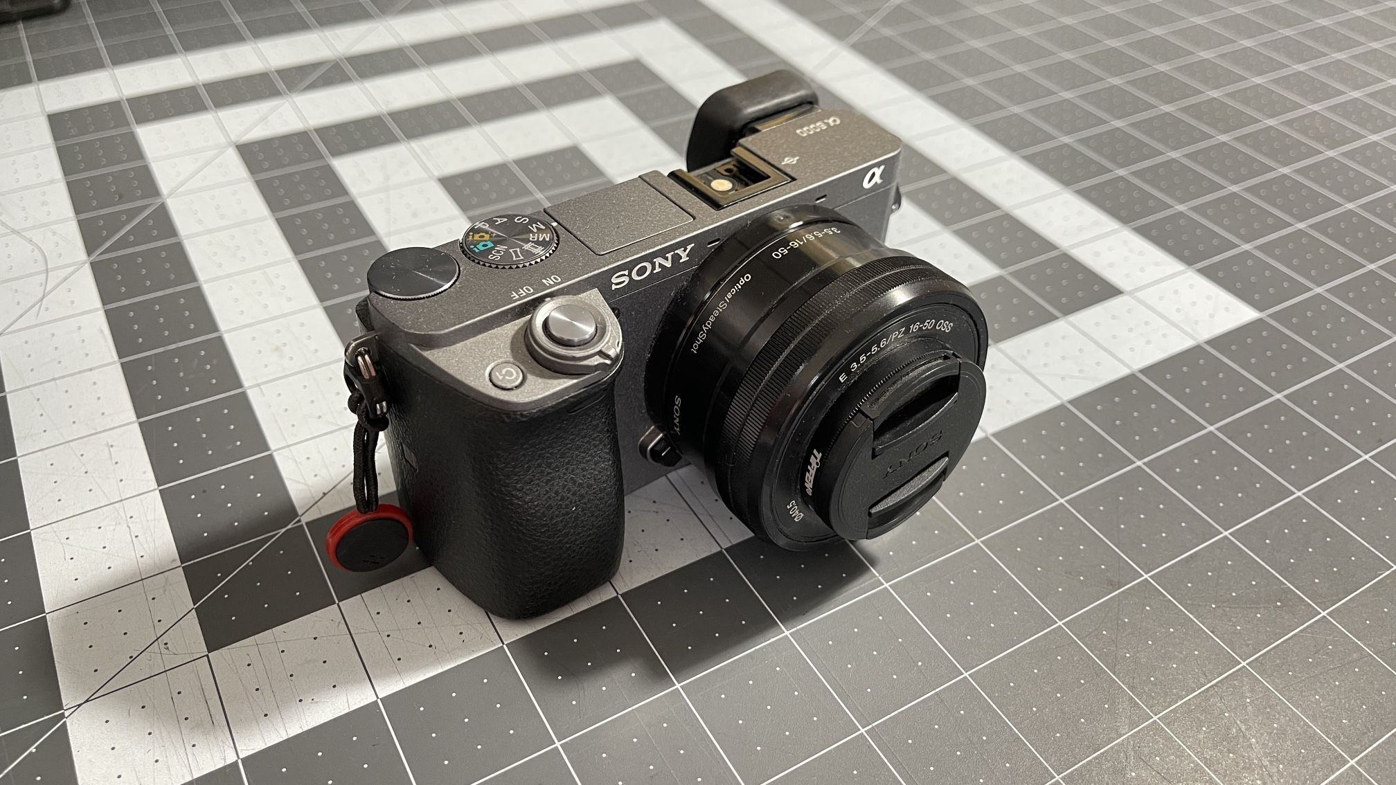 Sony A6000 Used- Excellent Condition (Graphite Gray Body)