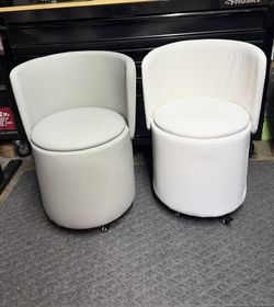 Round Vanity Chair with Storage