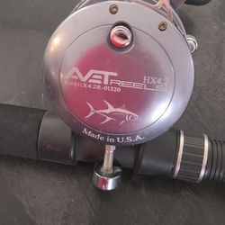 Avet  hx4.2 lever drag on a Calstar rod rated for 40 to 100 pound line 