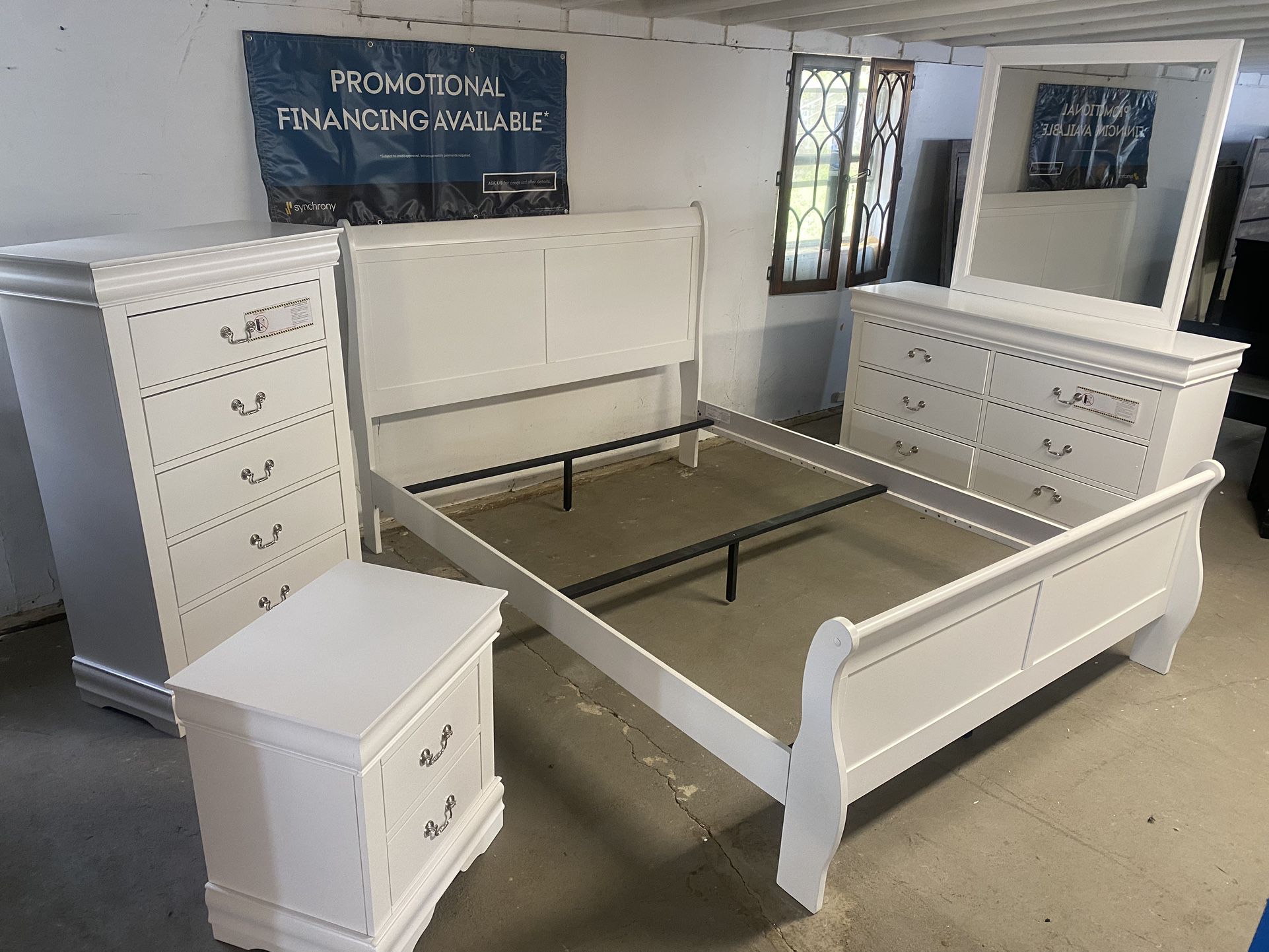 FREE DELIVERY & INSTALLATION -BRAND NEW Set of 5 pieces Bedroom Set White Color (king or Queen Size)