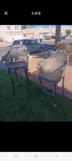 Luxury Basketweave Cast Metal BarStools! Heavy!
