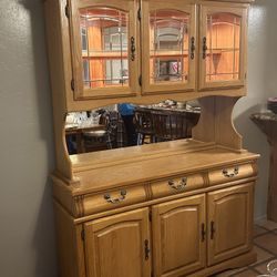 Beautiful Light Oak China Hutch 