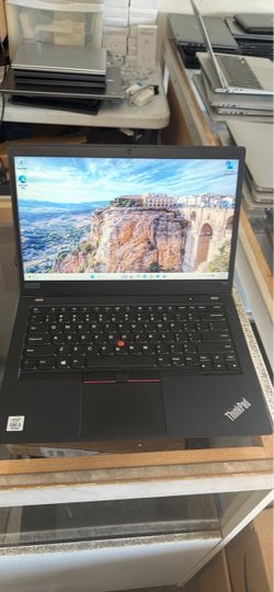 Lenovo Thinkpad T490 16GB RAM 256GB SSD Core i5 10th gen Windows 11