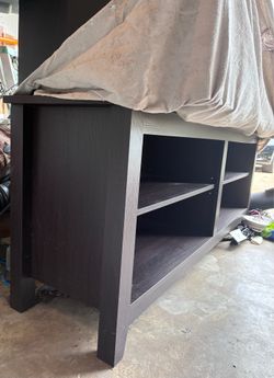 Tv stand