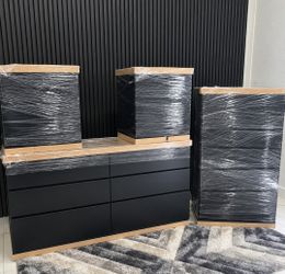 DRESSER, CHEST AND TWO NIGHSTANDS