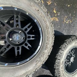 202 1 Jeep Gladiator Mammoth Wheels & Tires Patagonia Milestar