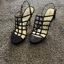 Adrianna Appel Heals