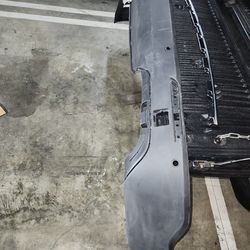 2023 ford explorer bumper with trim molding