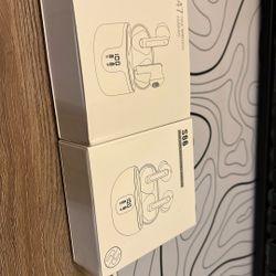 wireless earbuds