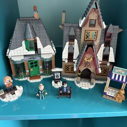 LEGO Harry Potter Hogsmeade Village
