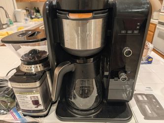 Ninja CP301 Hot Cold Brewed Coffee Maker +  Free Coffee Grinder