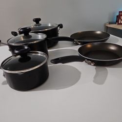 Farberware Nonstick Cookware Set