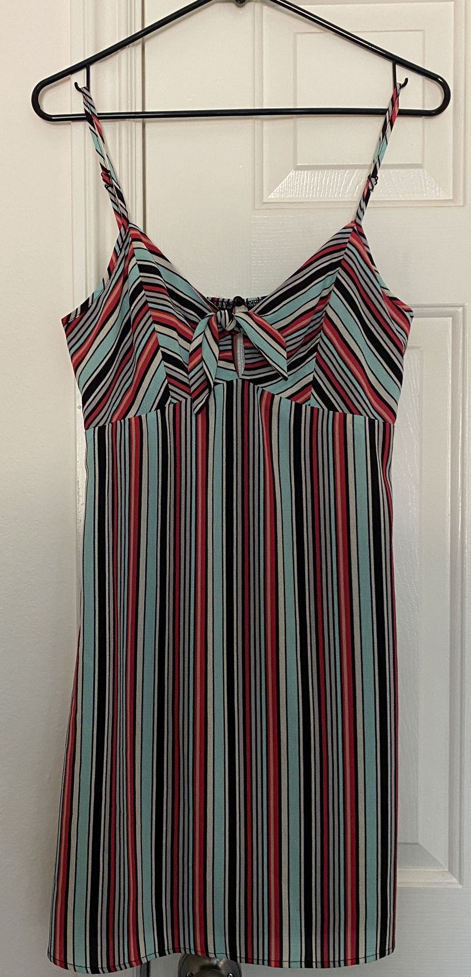 Gorgeous Juniors Dress size Medium