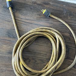 60’ of Used SUPER-TREX 87200 ULTRA-GARD SOO 90°C 12/4 CSA, L14-30 Eaton Plug