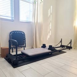 AeroPilates Reformer 4420 - Pilates Machine | cardio rebounder, foldable frame with wheels