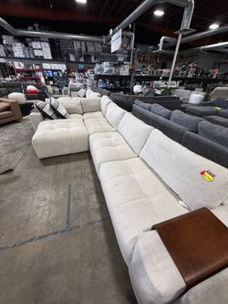 Massive Discount! Costco Overstock Furniture [Sectional / Recliner]
