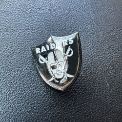 Raiders Pin