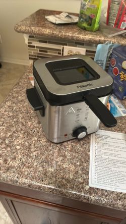 Stainless steel deep fryer with basket brand new
