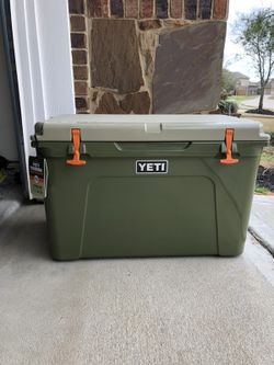 YETI Tundra 105 Cooler