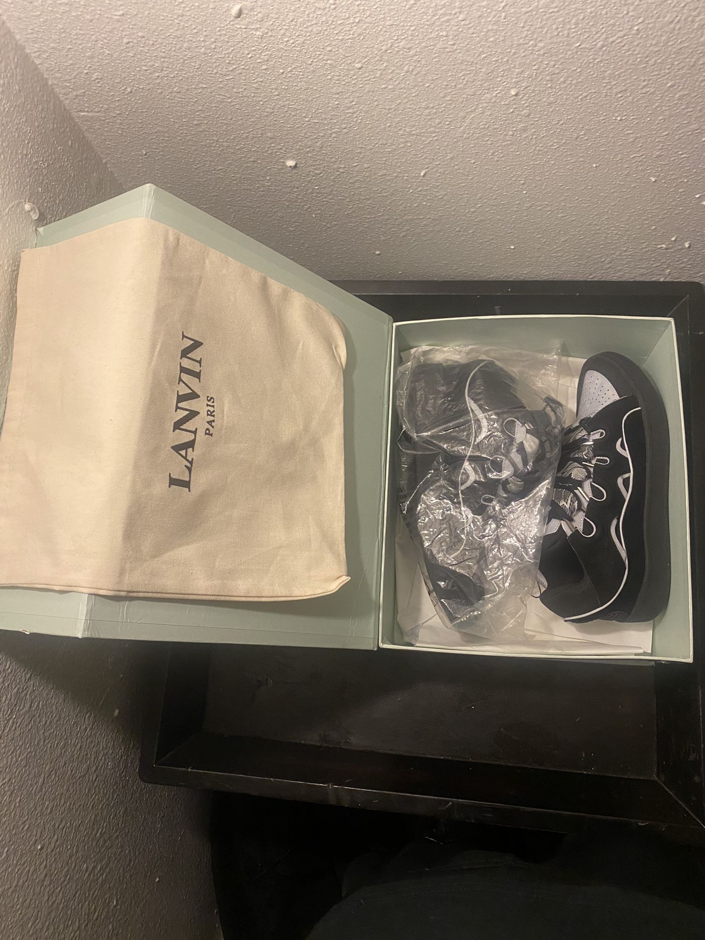 Black reflective lavin curb sneakers new with box and shoe bag